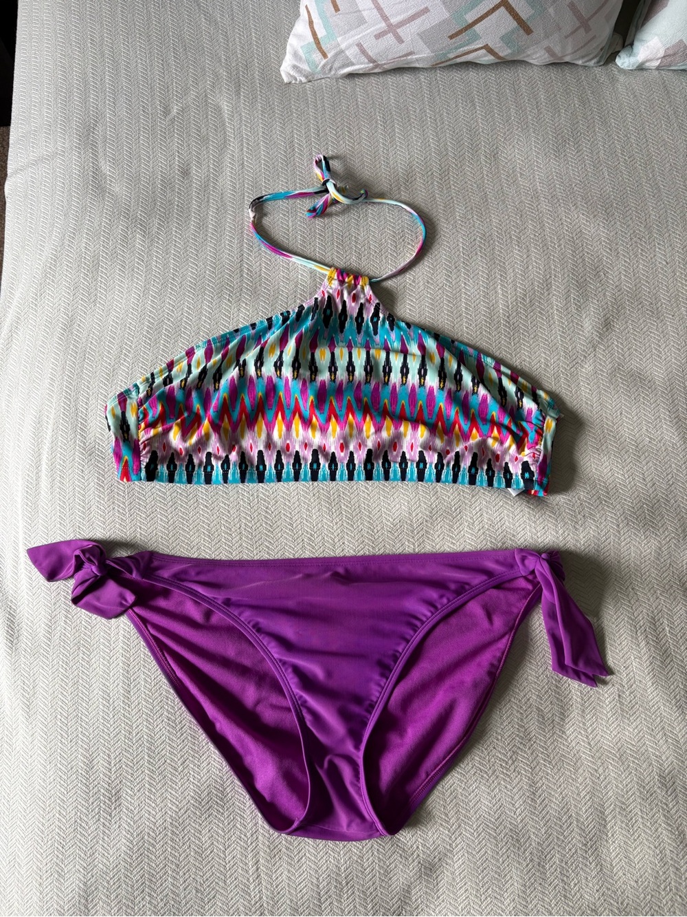 Athleta Fun Vibrant Multicolor Pattern Bikini Top with Magenta Bottom. XL.